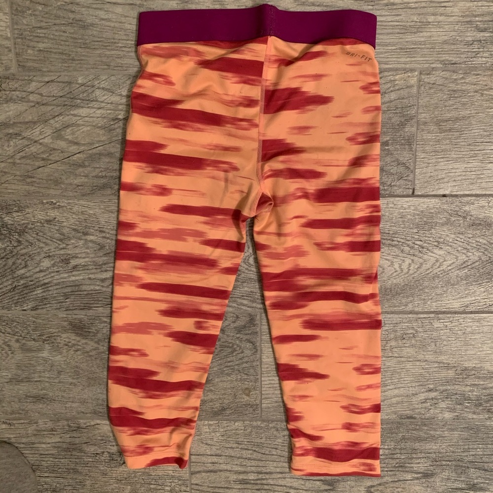 Girls Nike Pro Capri Leggings Orange & Pink Large - Picture 4 of 7